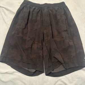 Lululemon men shorts size m